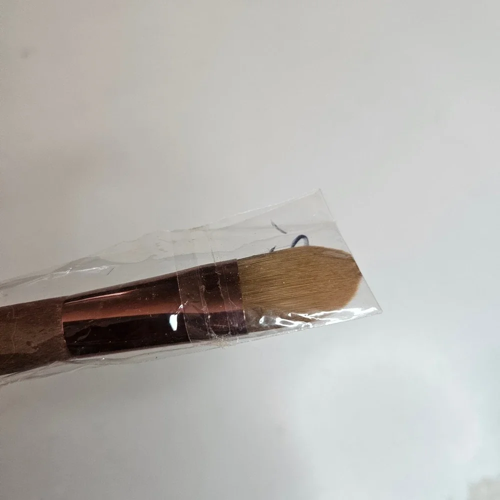 Josie Maran Foundation Brush 001 Brown Wood Handle Synthetic Bristles New